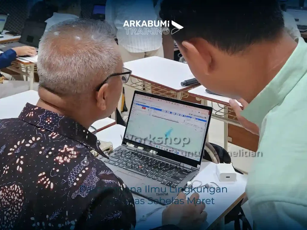Dokumentasi "Workshop Google Earth Engine untuk Penelitian Lingkungan" bersama Pascasarjana Ilmu Lingkungan Universitas Sebelas Maret dengan instruktur Faiz Karmani, S.T. dan asisten instruktur Damai Sinar Pertiwi, S.Geo.