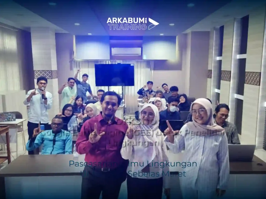Dokumentasi "Workshop Google Earth Engine untuk Penelitian Lingkungan" bersama Pascasarjana Ilmu Lingkungan Universitas Sebelas Maret dengan instruktur Faiz Karmani, S.T. dan asisten instruktur Damai Sinar Pertiwi, S.Geo.