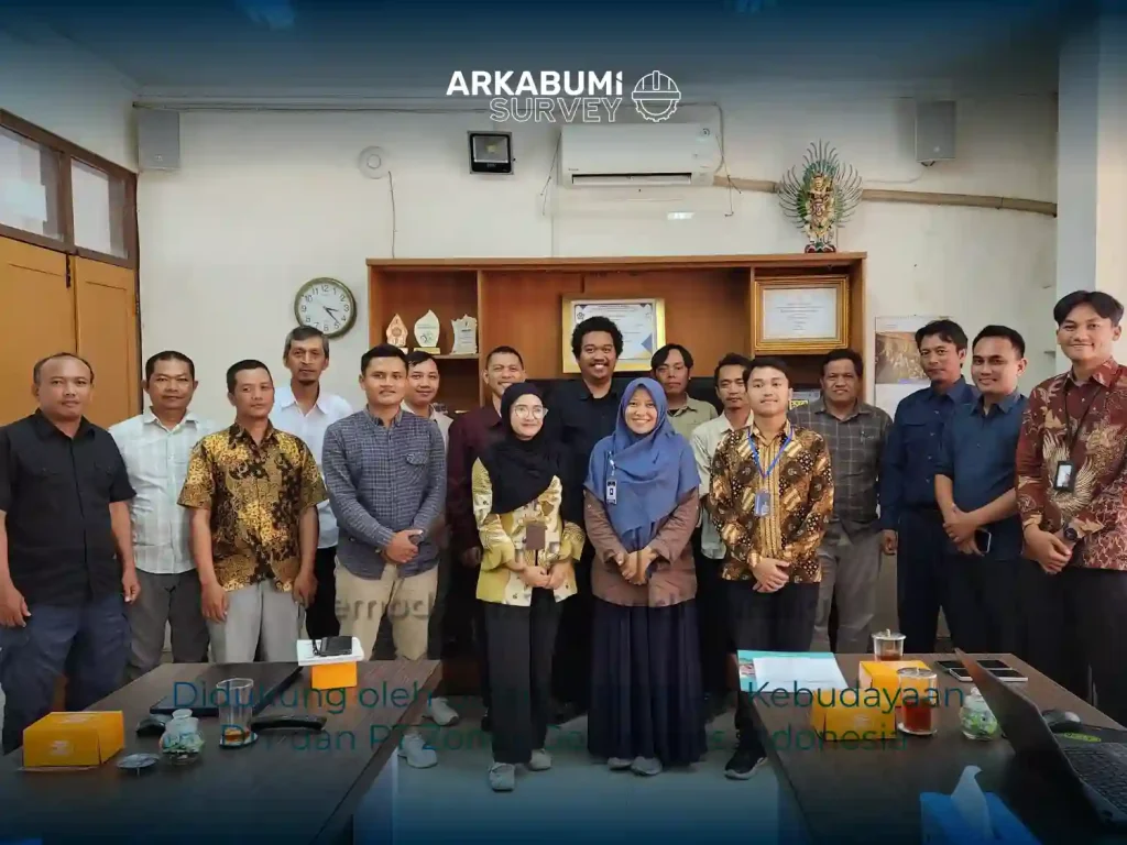 Dokumentasi "Pilot Project Pemodelan 3D Candi Barong dengan Handheld SLAM" pada Juni 2026 berkolaborasi dengan Balai Pelestarian Kebudayaan WIlayah X (sekarang Balai Pelestarian Kebudayaan Yogyakarta https://www.instagram.com/kancabudaya ) dan PT Zonex Geomatics Indonesia (https://www.zonexgeo.com/ )