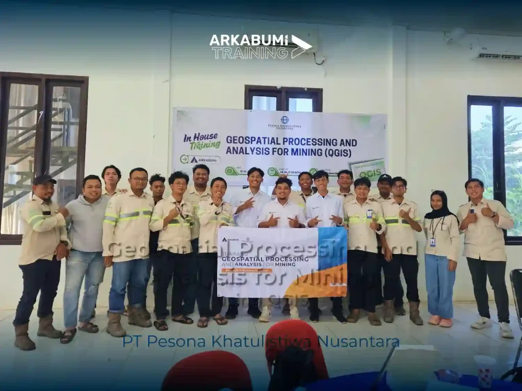 Dokumentasi Pelatihan "Geospatial Processing and Analysis for Mining (QGIS)" bersama PT Pesona Khatulistiwa Nusantara di Kab. Bulungan, Kalimantan Utara dengan instruktur Esa Angger Winasis dan asisten instruktur Ahmad Nur Aly dan Riva Nur Rohmatulloh
